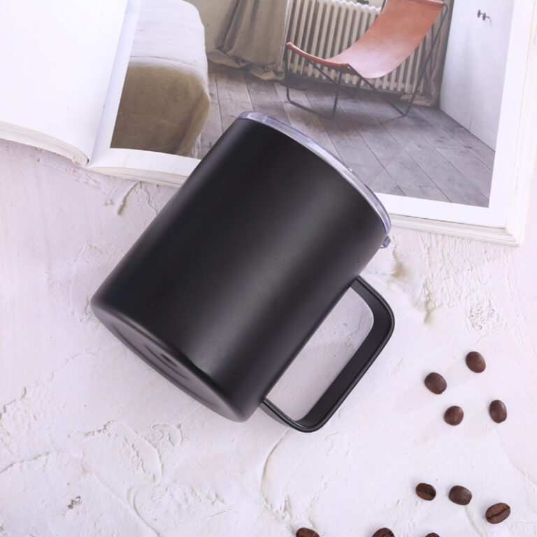 Creative Ways to Personalize Your Travel Mugs